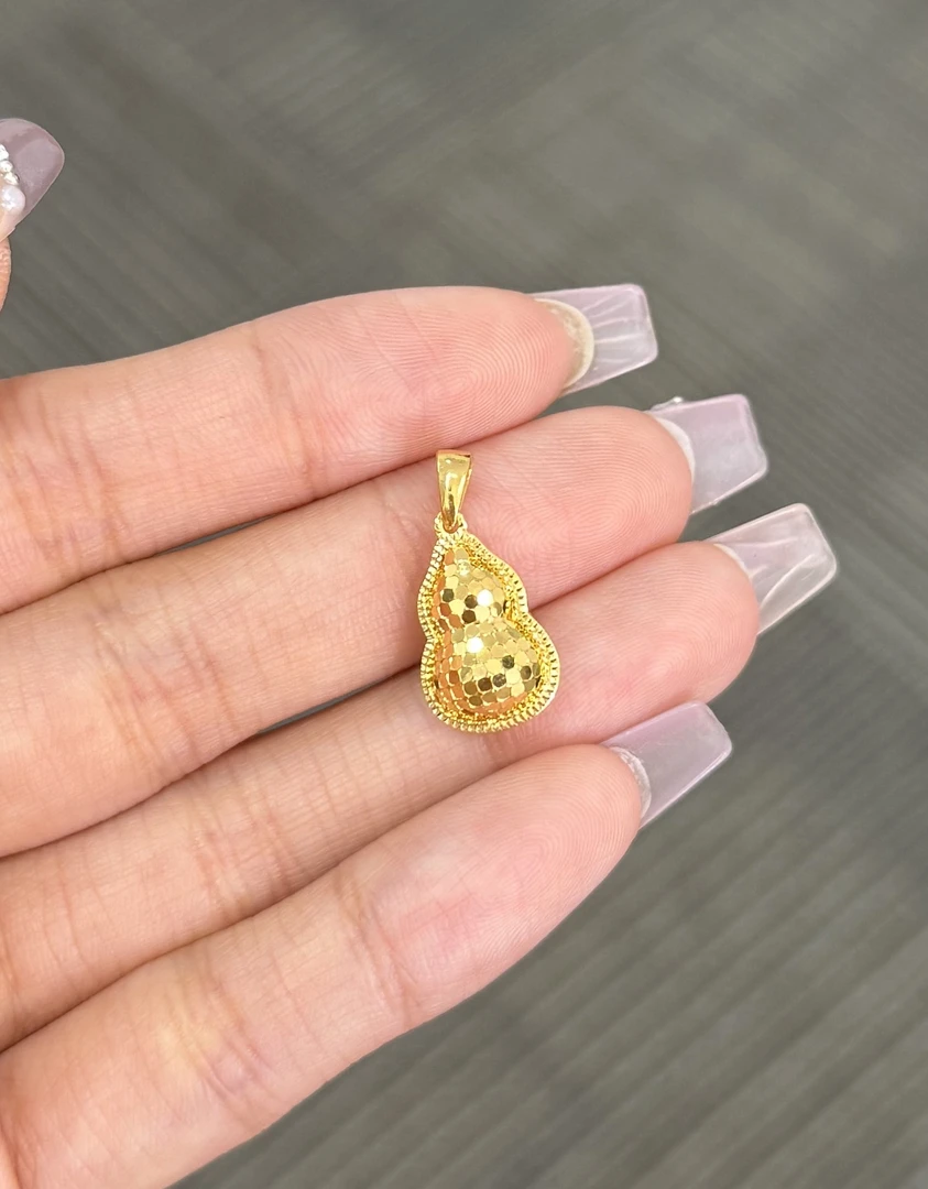 足金999 双面拉丝鱼鳞葫芦吊坠2.76