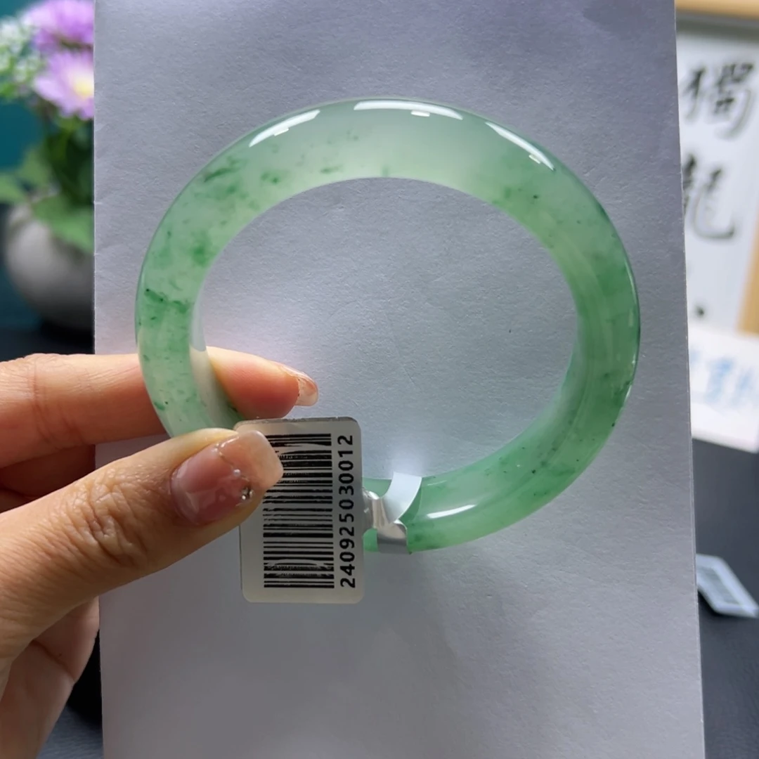 石英质玉手镯未镶嵌常****龙优优ZQP58.4