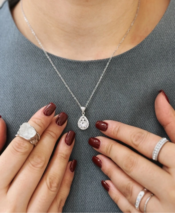 链子925银 LARVINA银色带钻项链