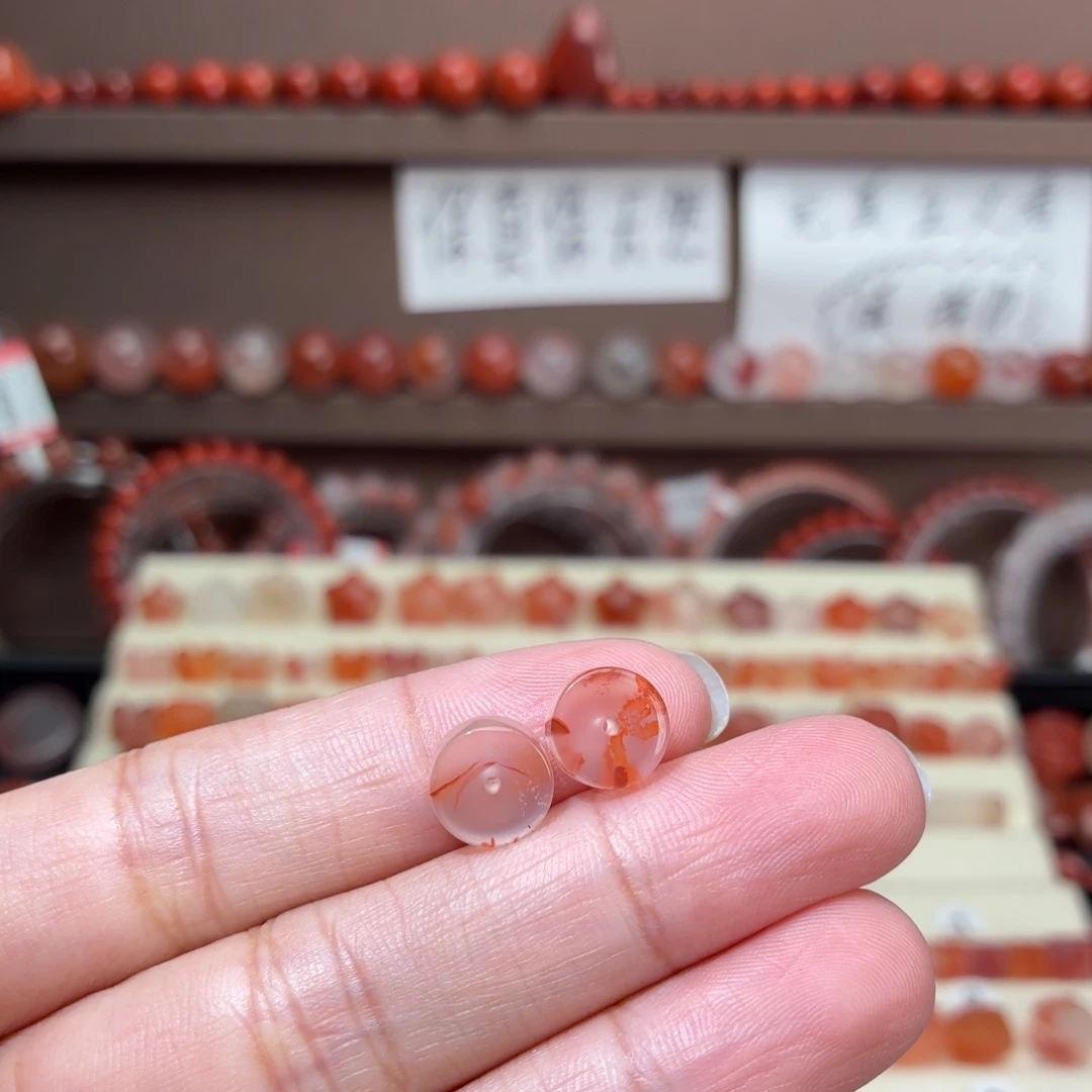 南红玛瑙未镶嵌川料隔片一对卡9