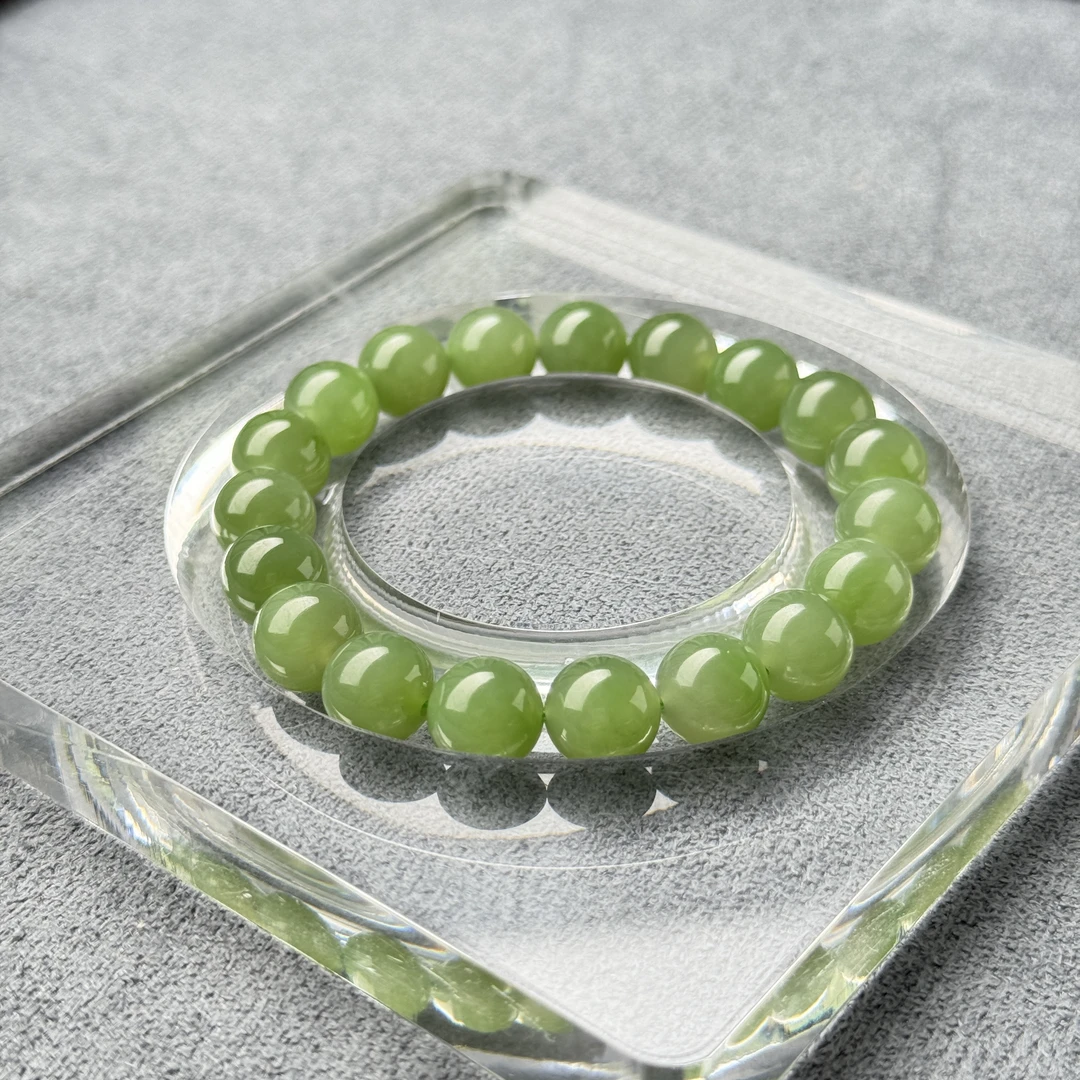 约9.5-10mm和田玉碧玉粉青圆珠单圈手串