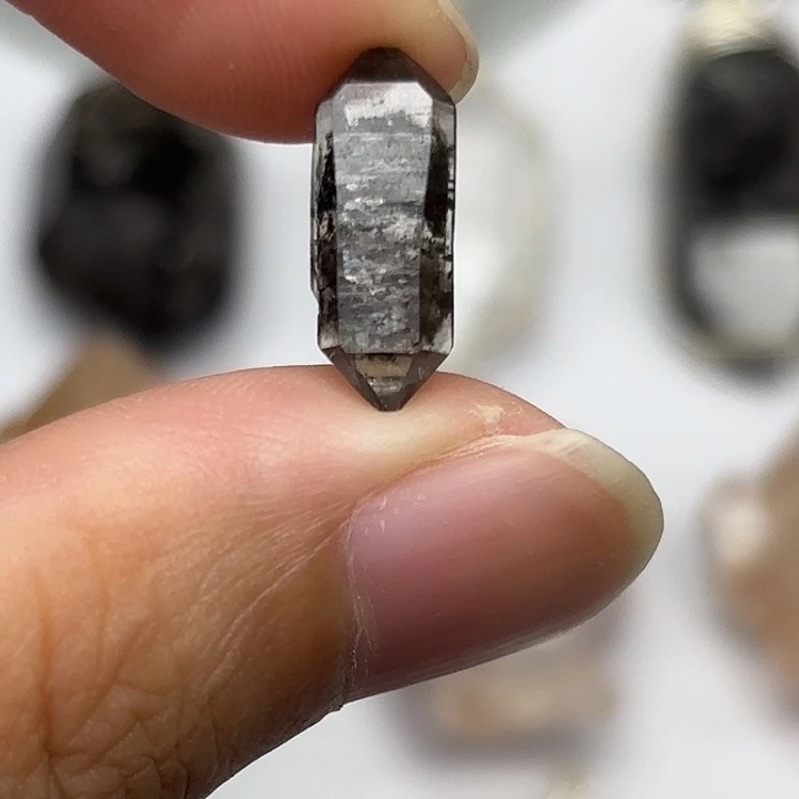 水晶未镶嵌颈饰闪灵钻16mm+