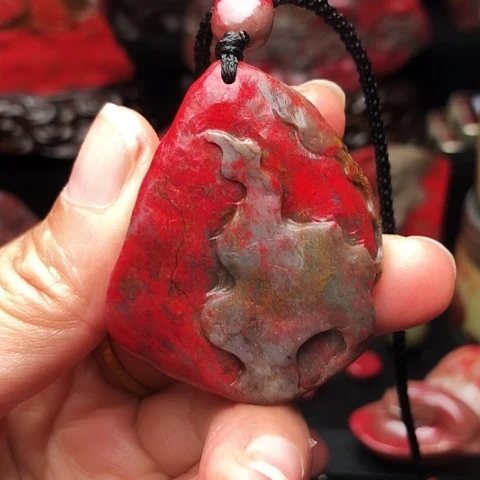 昌化鸡血石昌化鸡血石原石挂件
