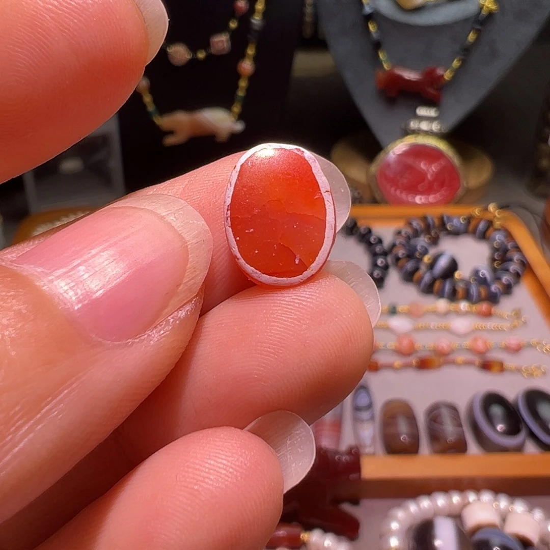 拥***念玛瑙/玉髓未镶嵌珠宝半成品