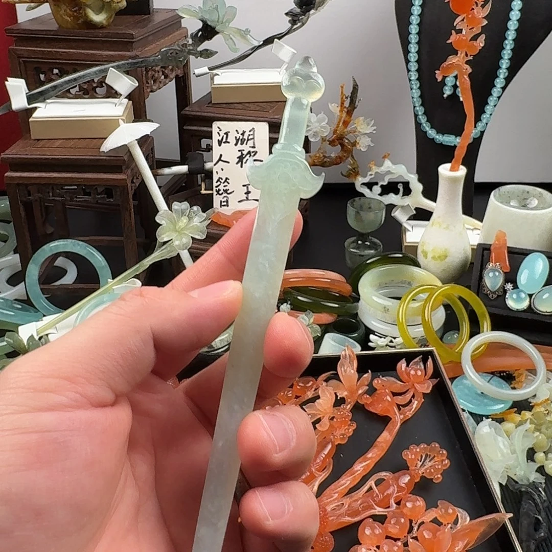 蛇纹石玉未镶嵌发饰