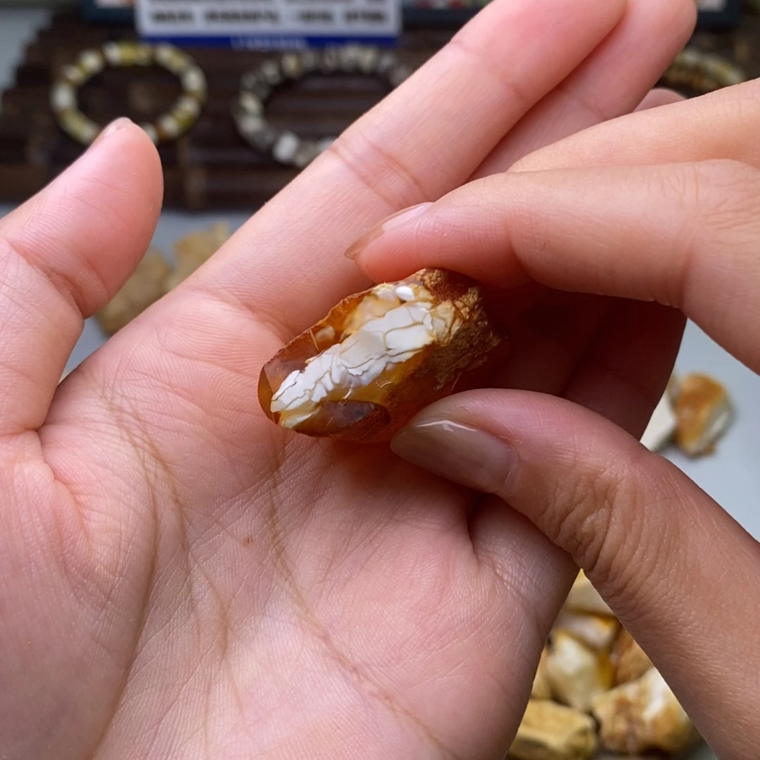 定制琥珀天然蜜蜡