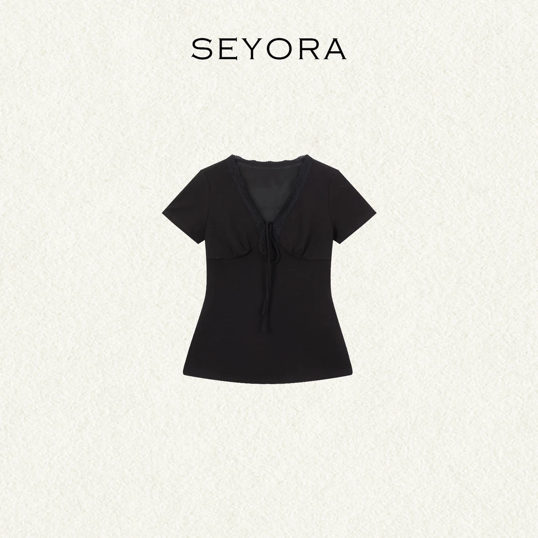 Seyora【循环曲调】纯欲风V领蕾丝花边系带短款T恤 T34183SY52