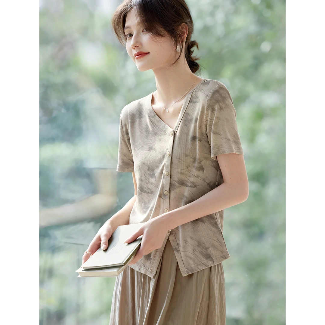 XWI/欣未静谧闪耀晕染印花T恤2025夏季气质通勤细闪晕染印花1578