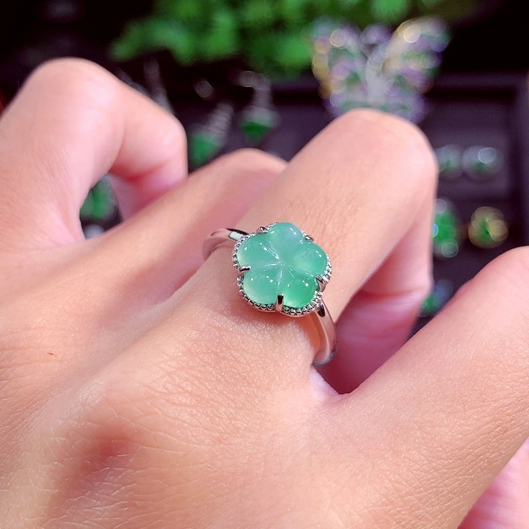 颈饰未镶嵌翡翠天然