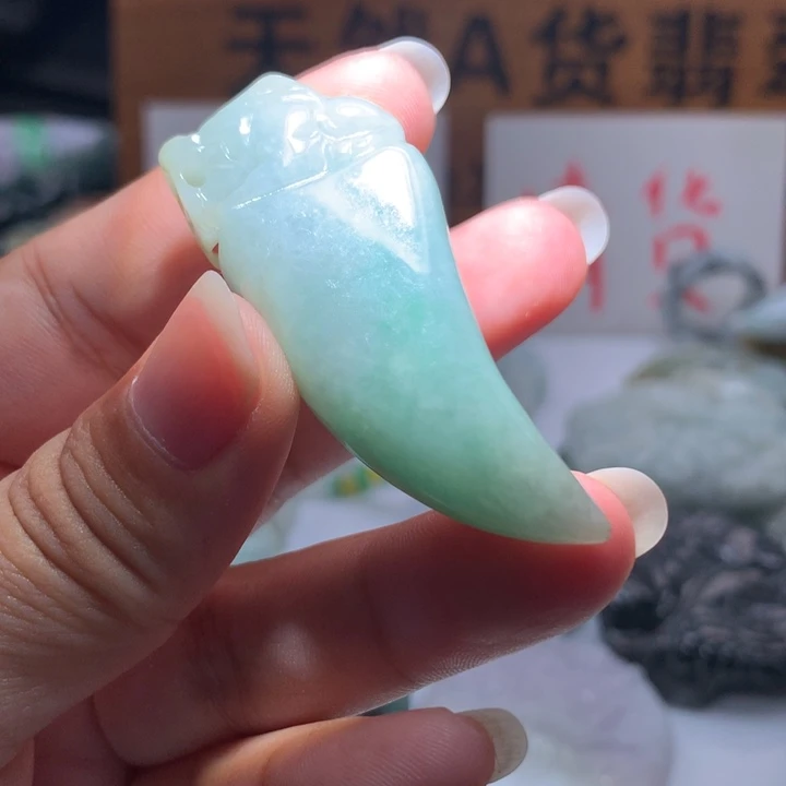 翡翠未镶嵌颈饰保真天然A货翡翠