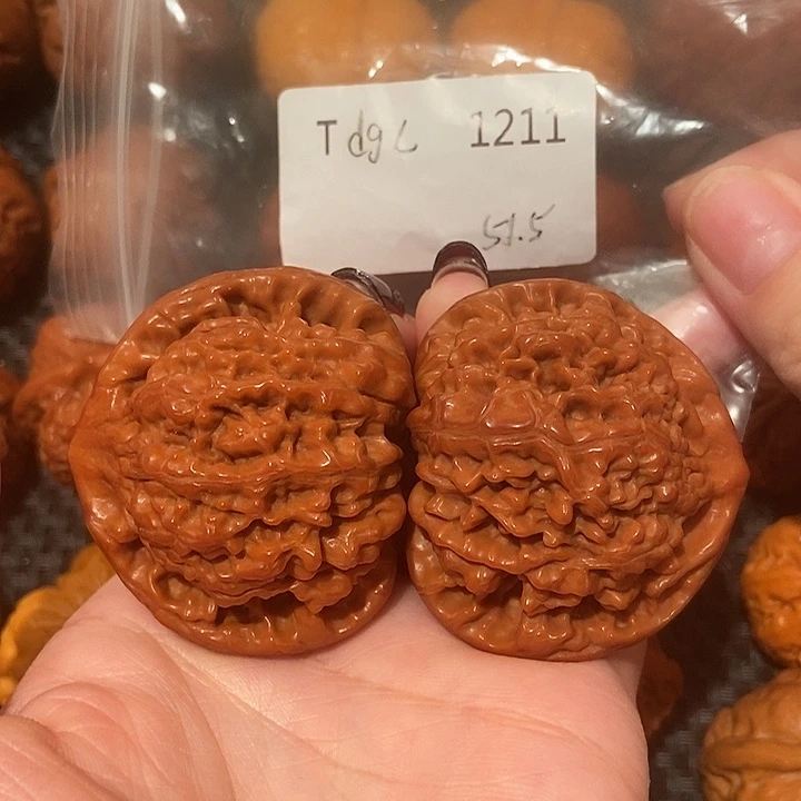 文玩核桃吊坠大官帽51.5克62