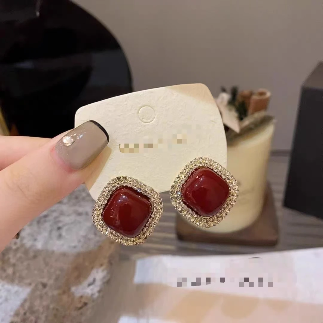 铜合金耳饰 【568】时尚精致百搭复古红色小香风方形耳扣小众耳环