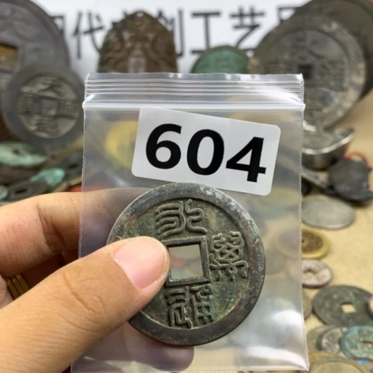 治***人铜现代文创工艺品
