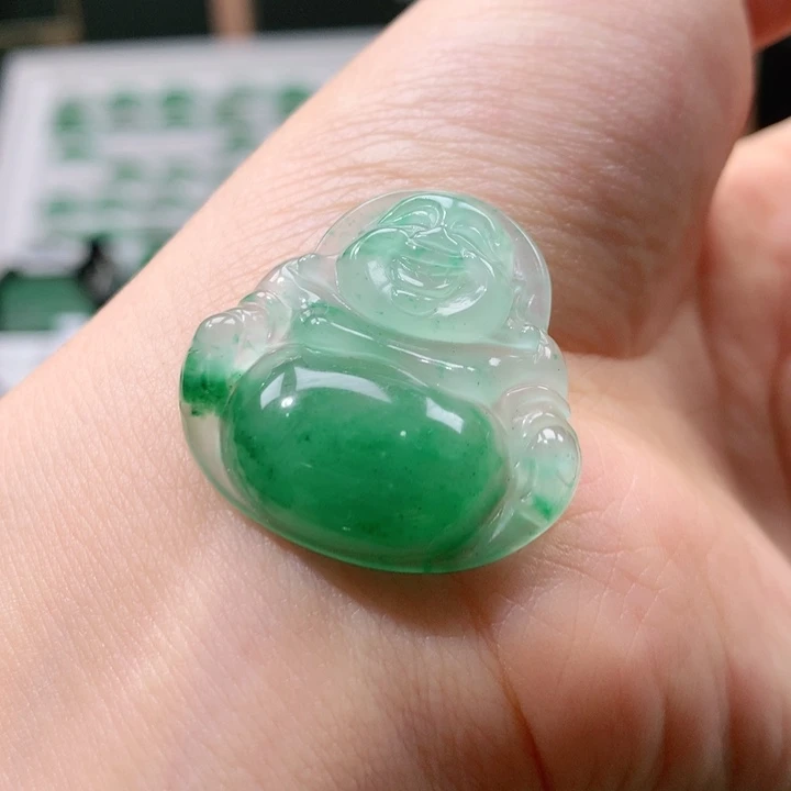 石英质玉未镶嵌颈饰