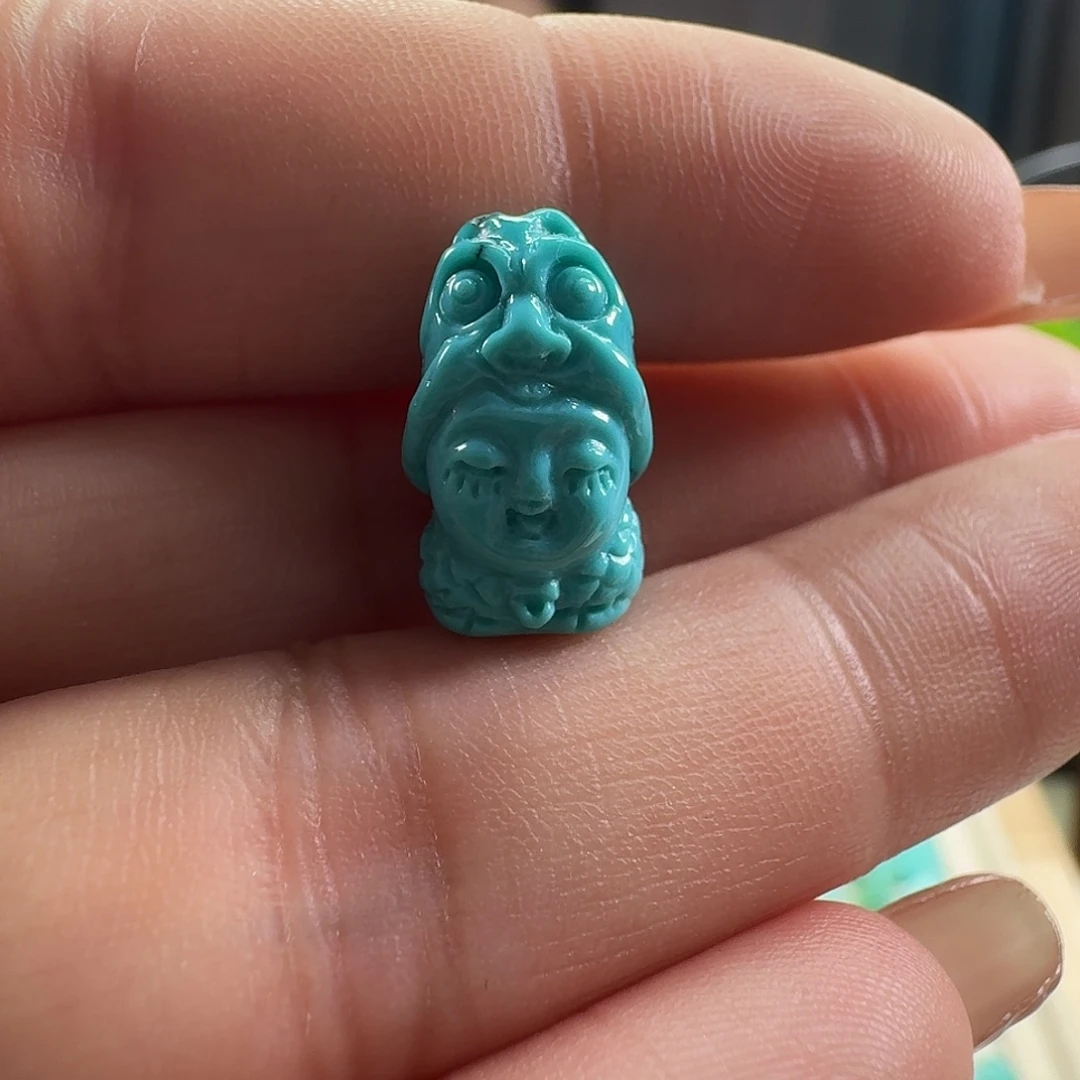 绿松石未镶嵌颈饰