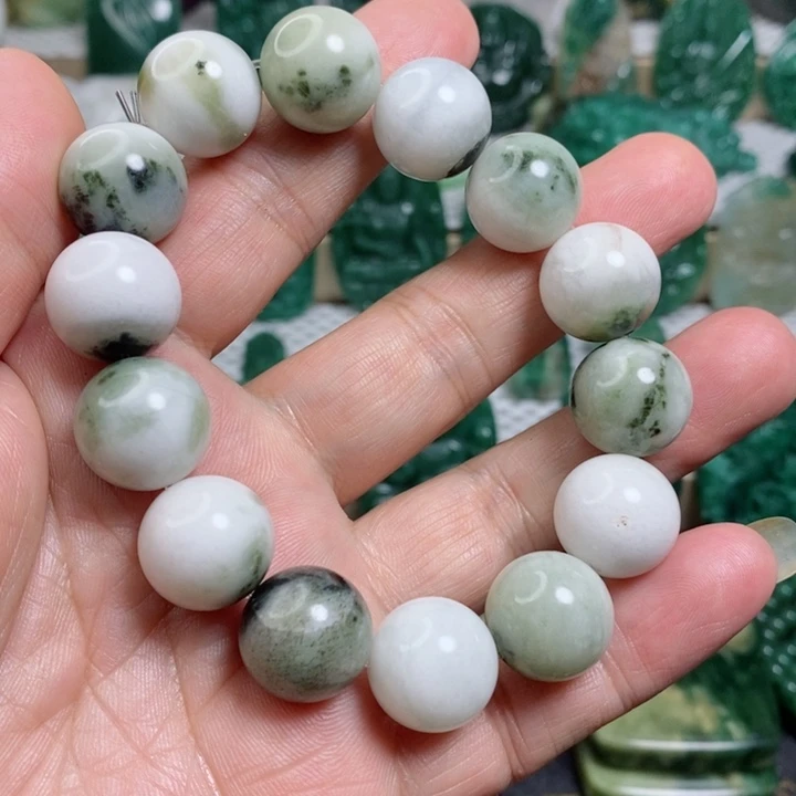 未镶嵌独山玉颈饰