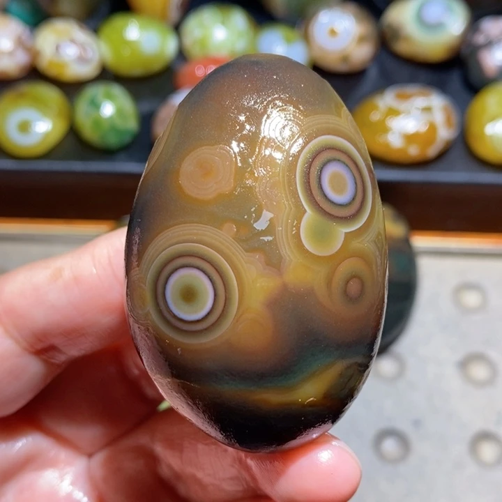 未镶嵌玛瑙/玉髓珠宝半成品130