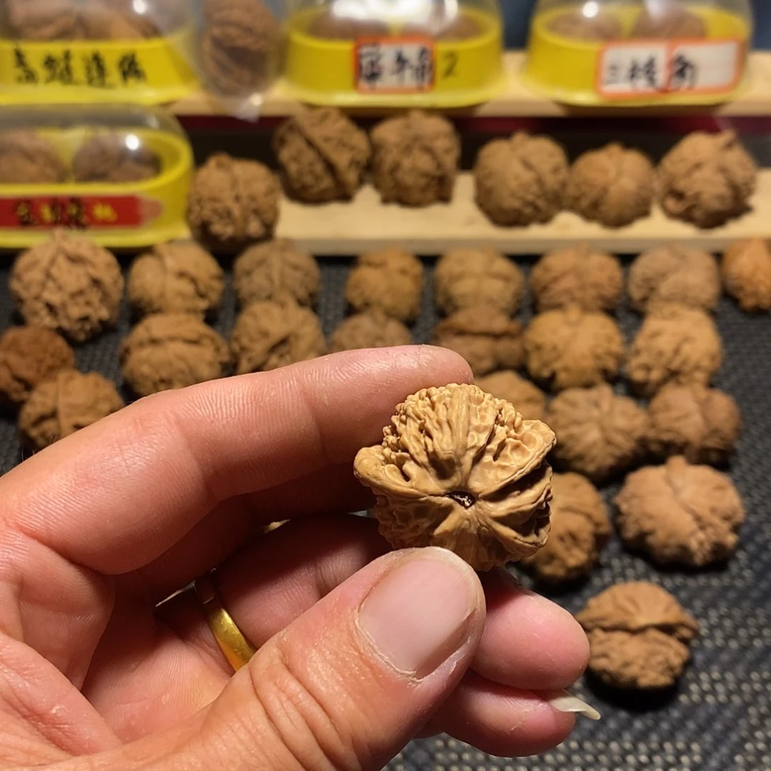 文玩核桃吊坠挪**林异形