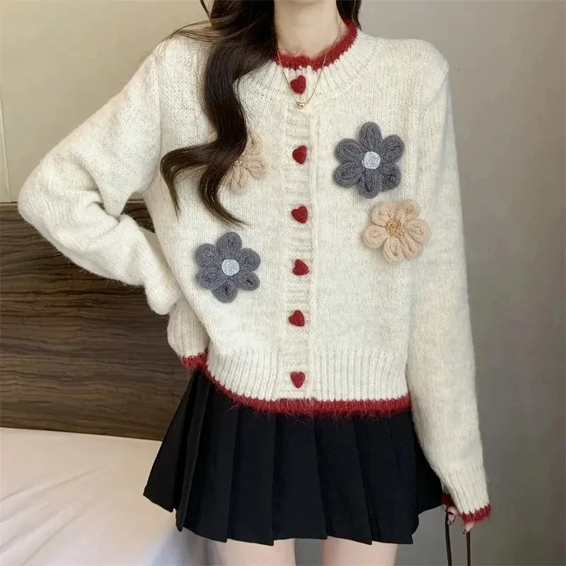 2025春秋小个子花朵毛衣针织衫女短款开衫新款宽松洋气上衣外套潮