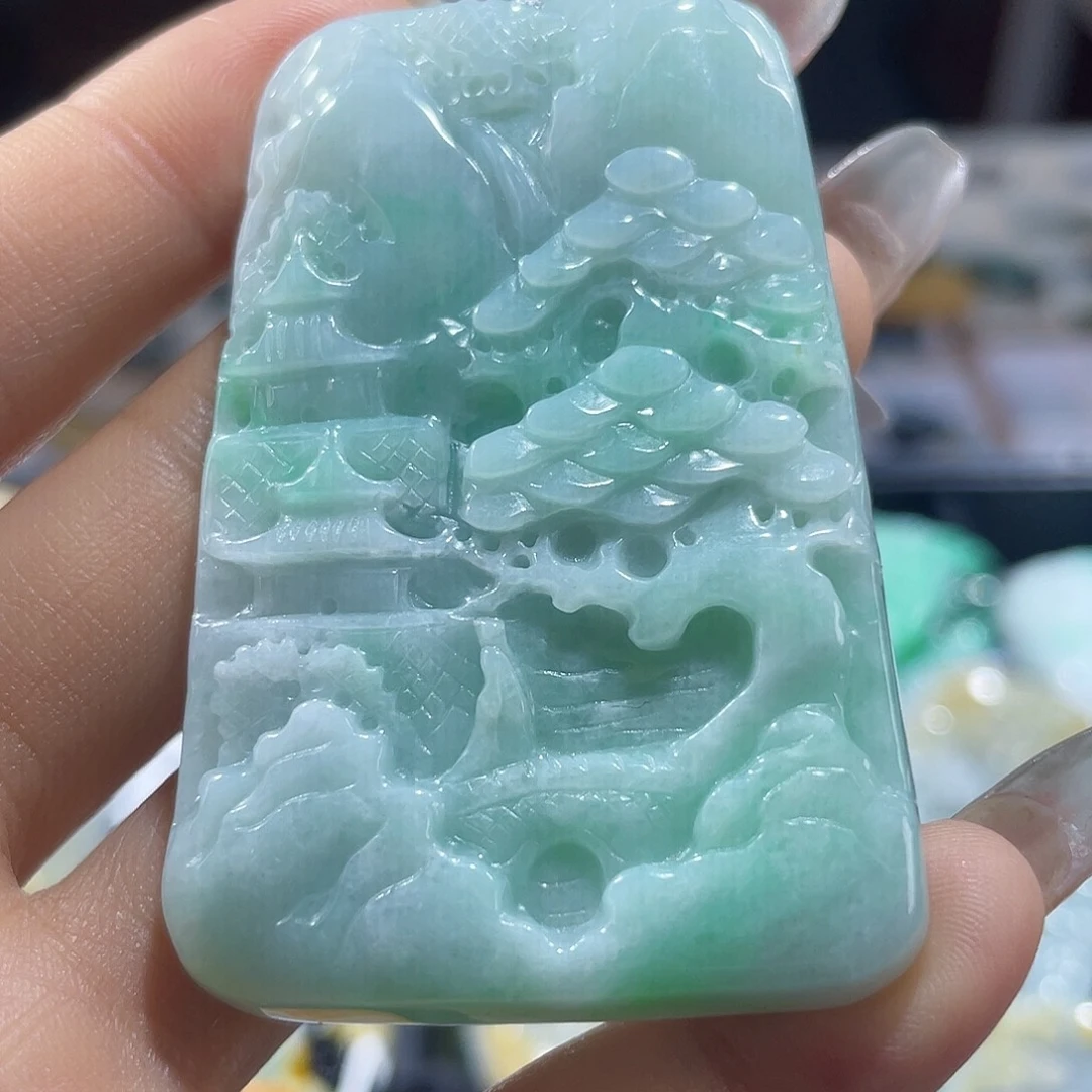 翡翠未镶嵌颈饰一