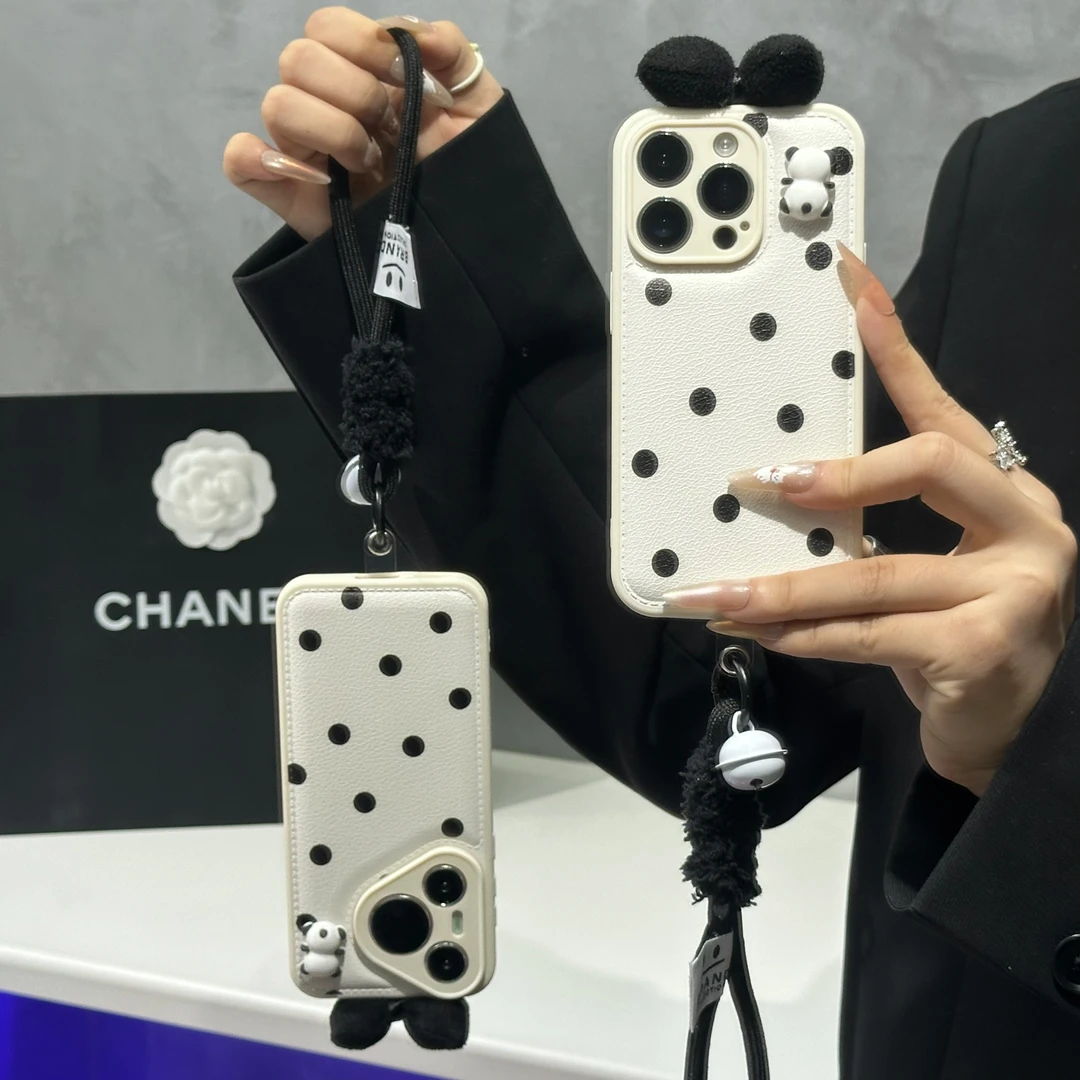 奥菲顿熊猫公仔蝴蝶结挂绳适用苹果17气垫手机壳华为vivo小米oppo