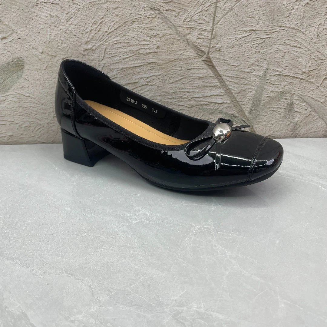 单鞋女 (牛皮)2510-3 （孤品) e区39码