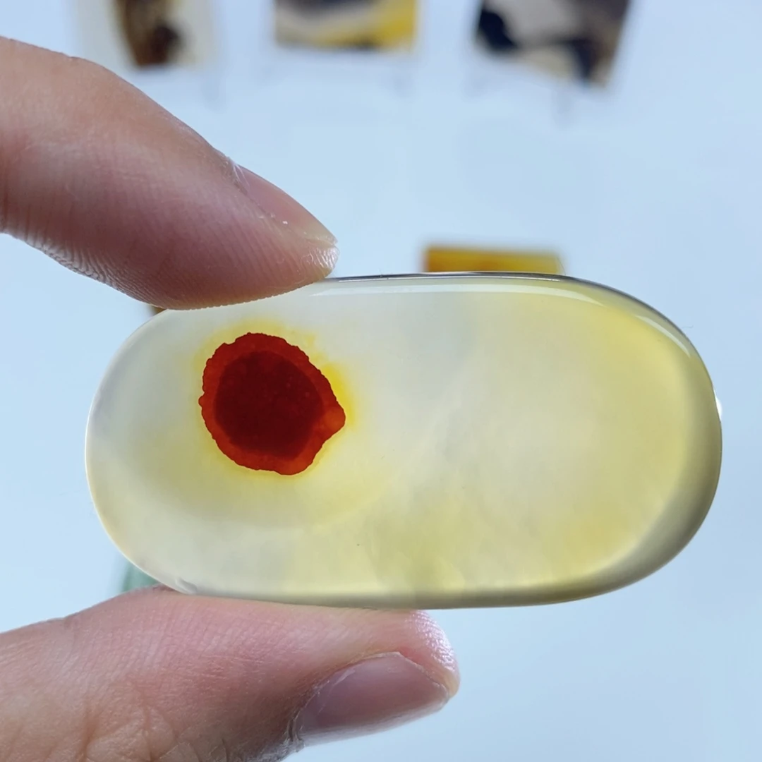 玛瑙/玉髓未镶嵌珠宝半成品