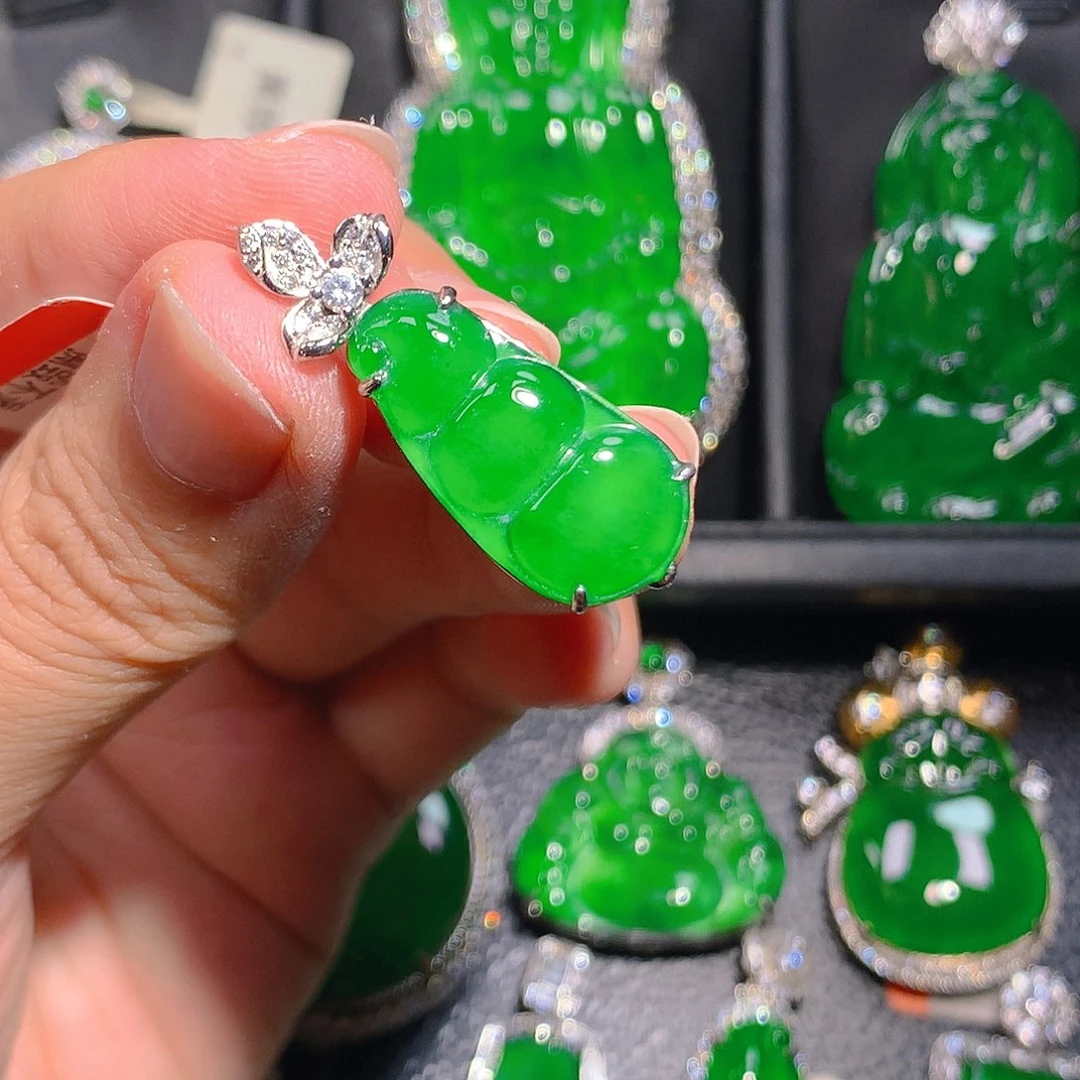 吊坠(不含链)未镶嵌翡翠