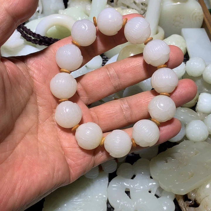 和田玉（白玉）颈饰未镶嵌牧*