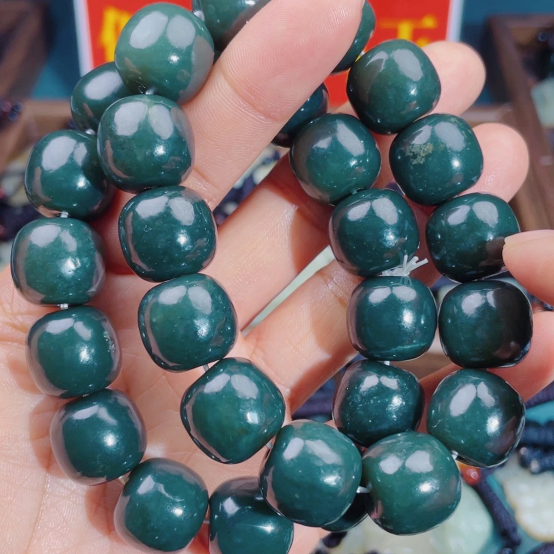 和田玉未镶嵌颈饰拍一发一