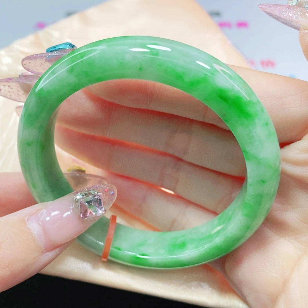 翡翠手镯未镶嵌55.6正圈