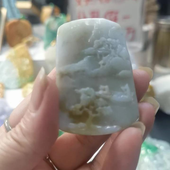翡翠挂件未镶嵌吊坠