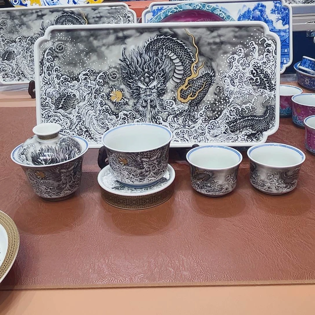 摆件景德镇陶瓷研究所从事生产经营