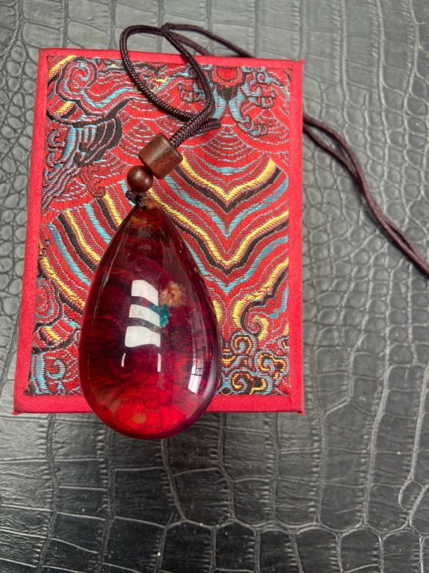 【镇店收藏 正品保障】212精雕红色水滴吊坠