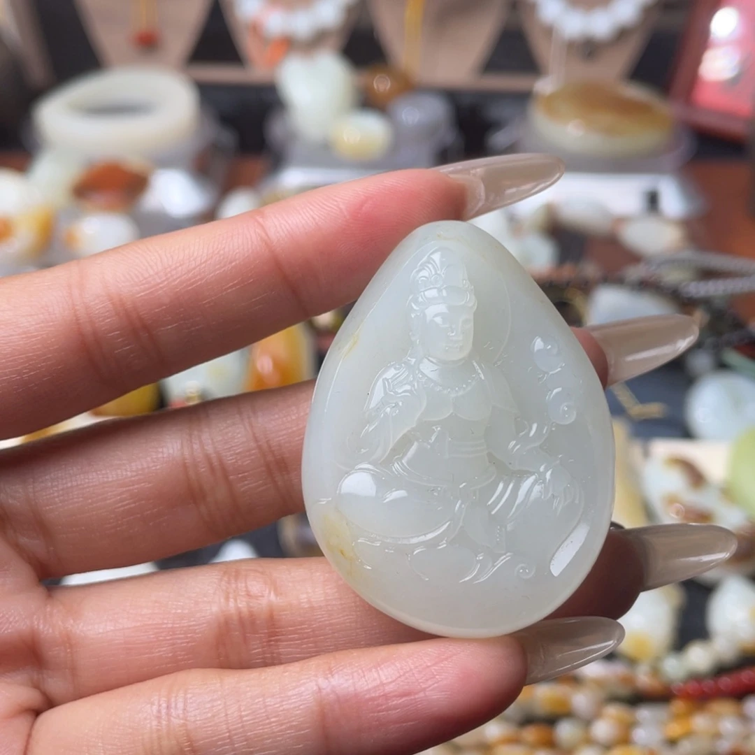 和田玉（子料）未镶嵌车挂