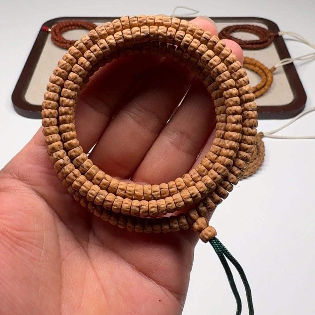 柏香籽/百香籽手串l**t5.8左右