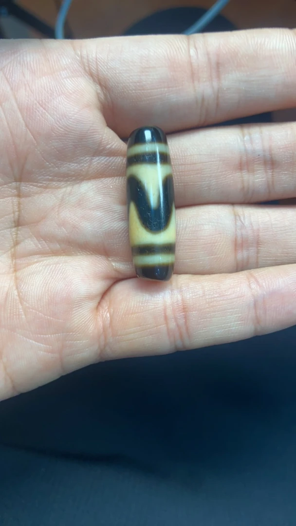 台湾上肯牙牙玛瑙手链