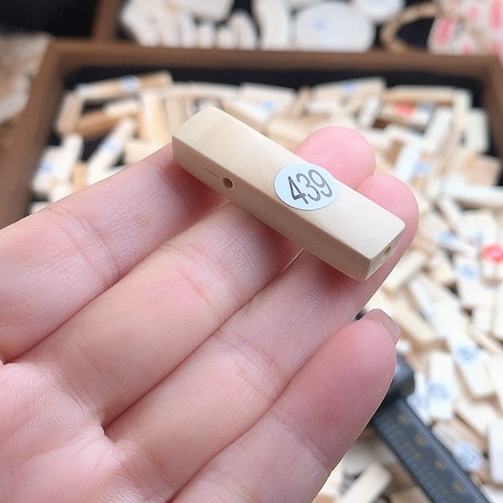 泥塑不打孔联系客服