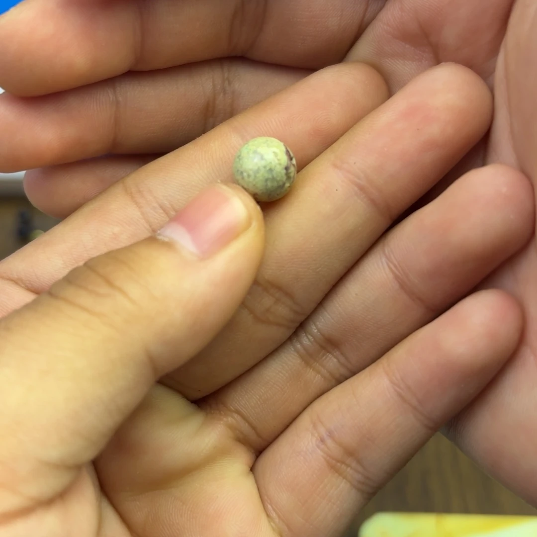 南红玛瑙未镶嵌绿松石