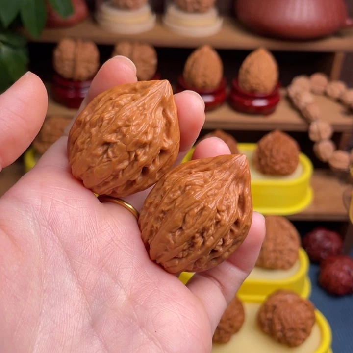 文玩核桃把件瓷瓶31