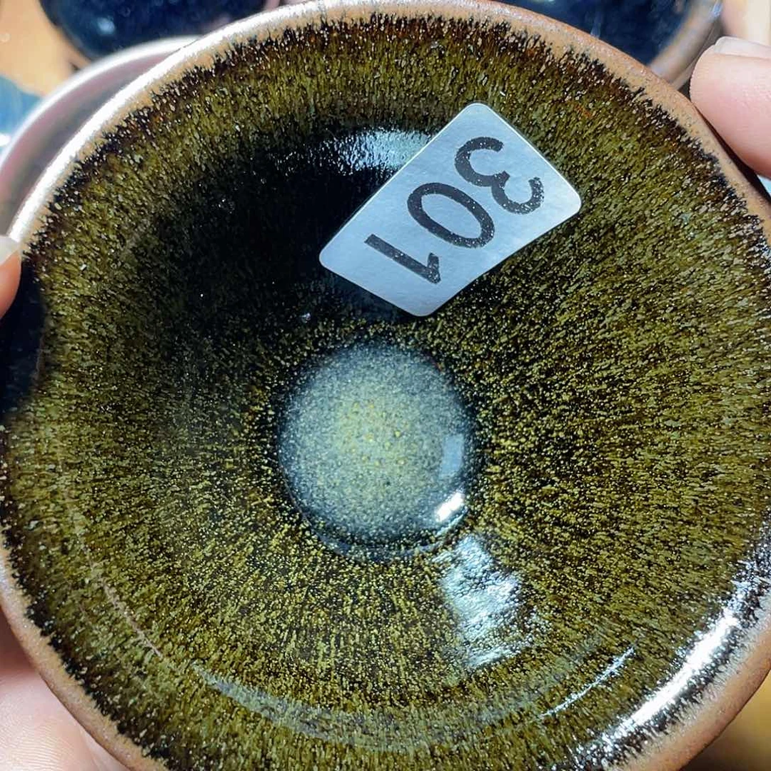 茶盏突出自己最新动态了