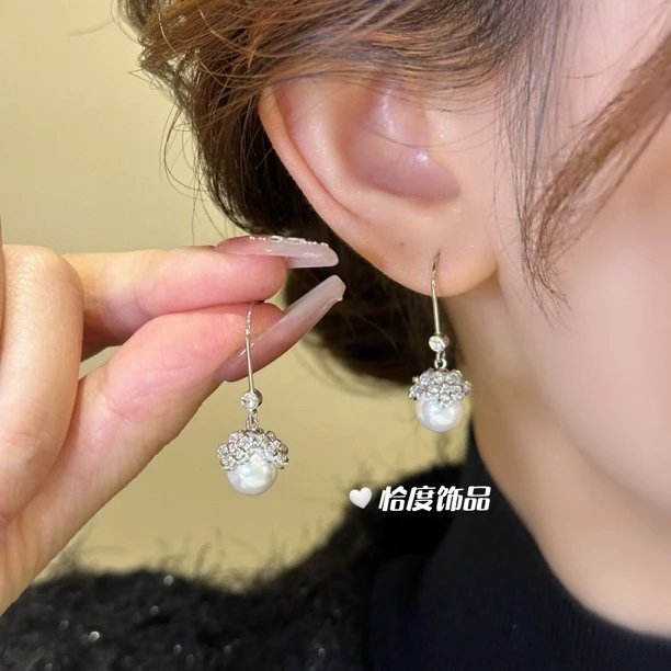 【恰度】清新灵动优雅花朵珠珠流苏耳环B161