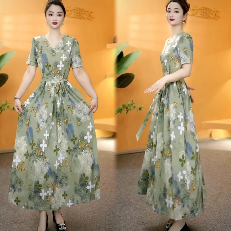 （运费险）中年女时尚夏季新款冰感丝气质系带高腰大摆连衣裙洋气收