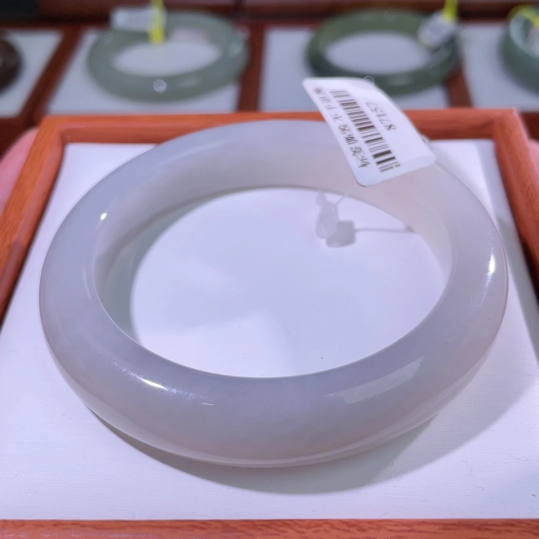 【闪购商品】未镶嵌手镯和田玉和田玉56