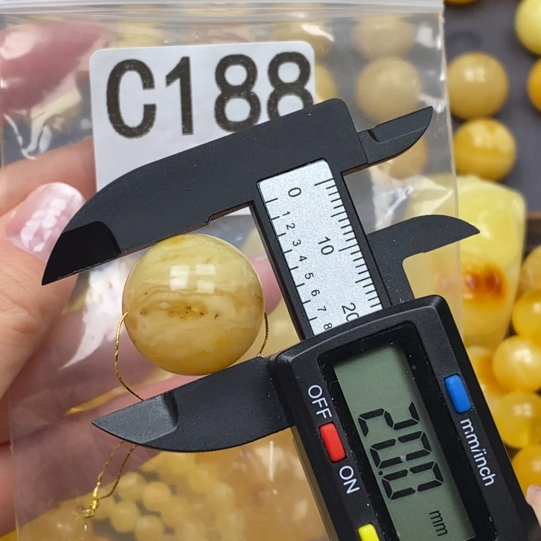 王***葱琥珀未镶嵌珠宝奇石