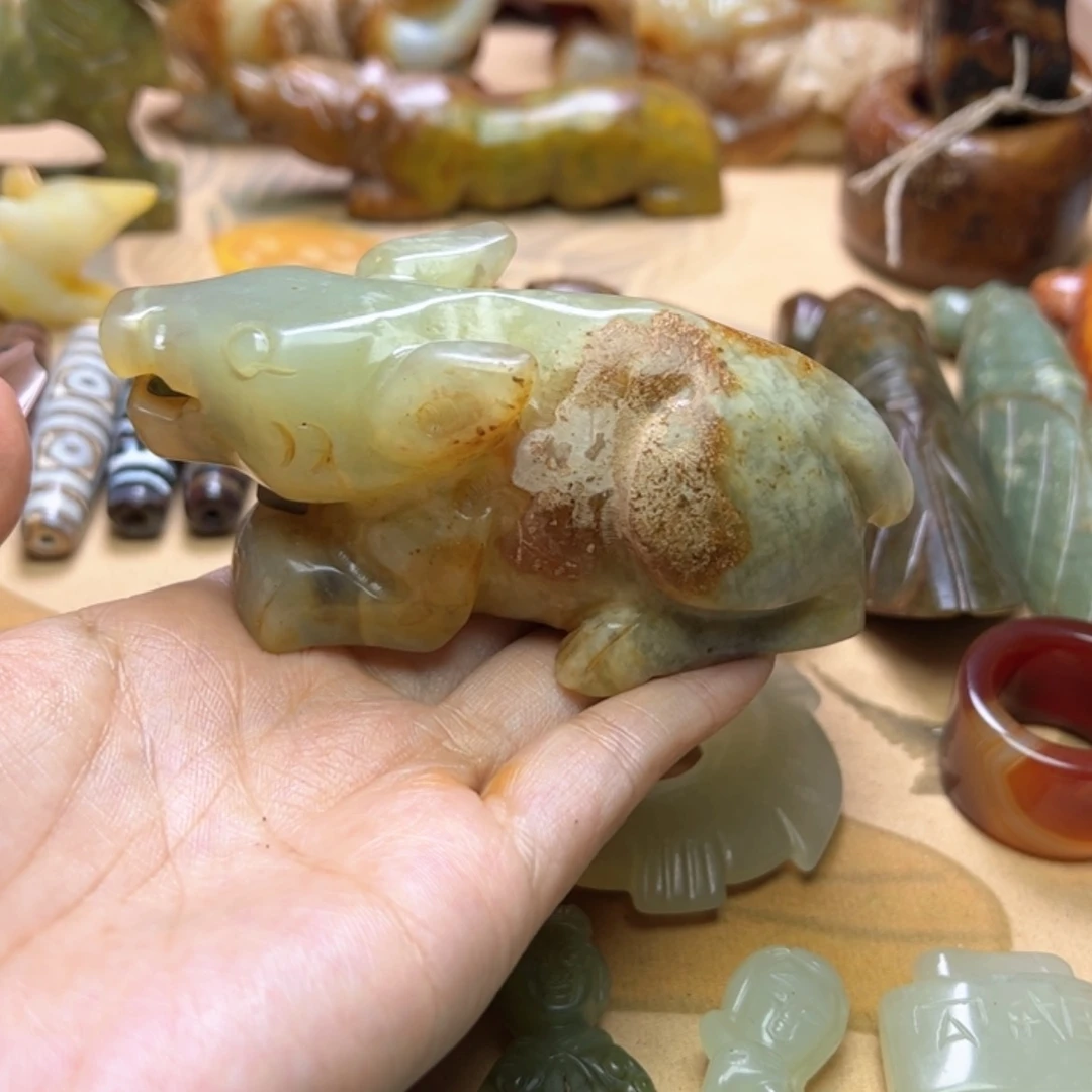 【闪购商品】蛇纹石玉颈饰未镶嵌