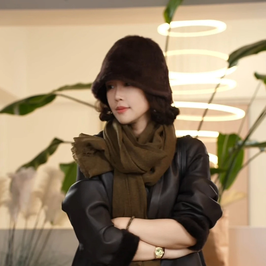 Y【叭哒不惑】小拉贡皮毛一体复古百搭渔夫帽女遮脸时尚保暖帽子