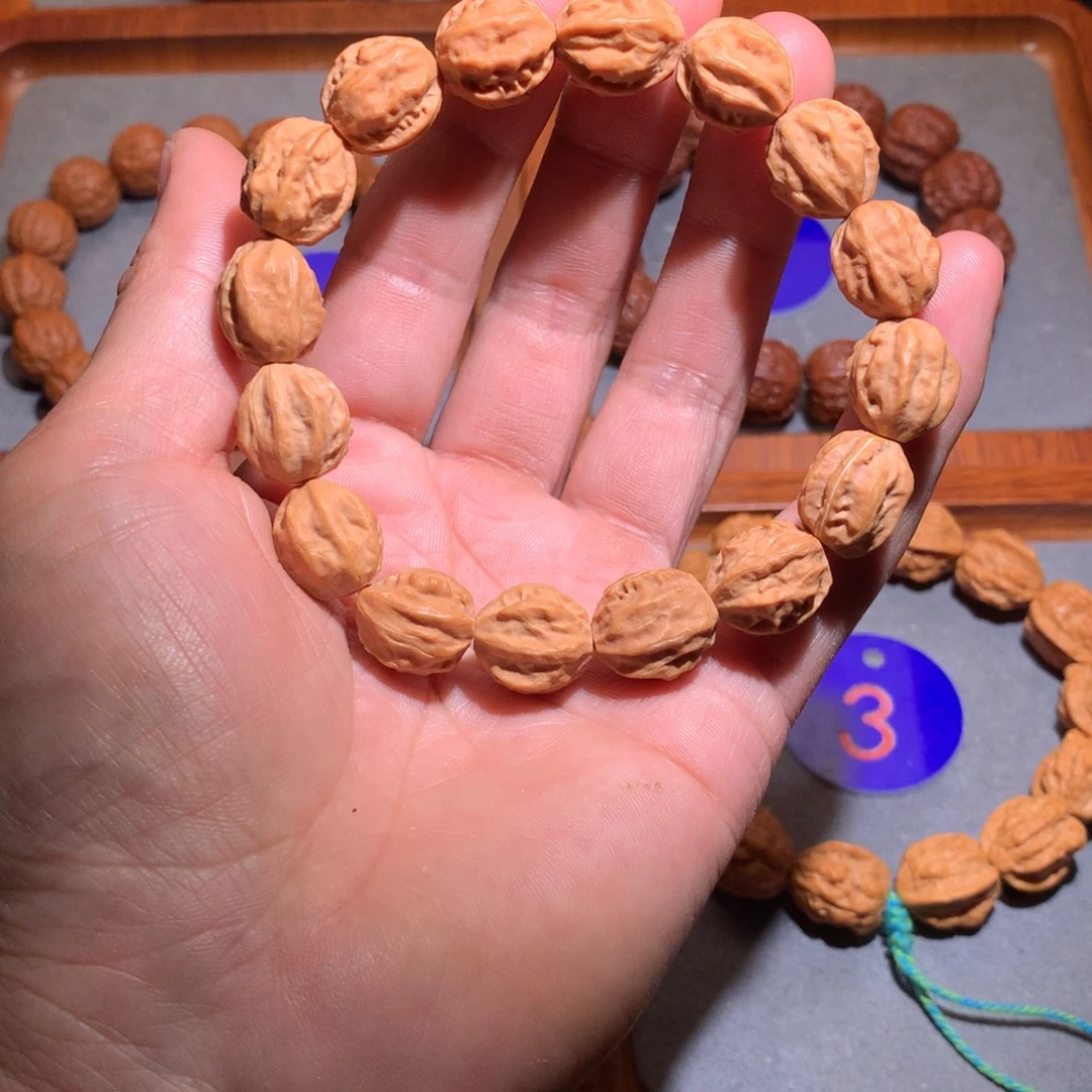 手串文玩核桃小赤龙