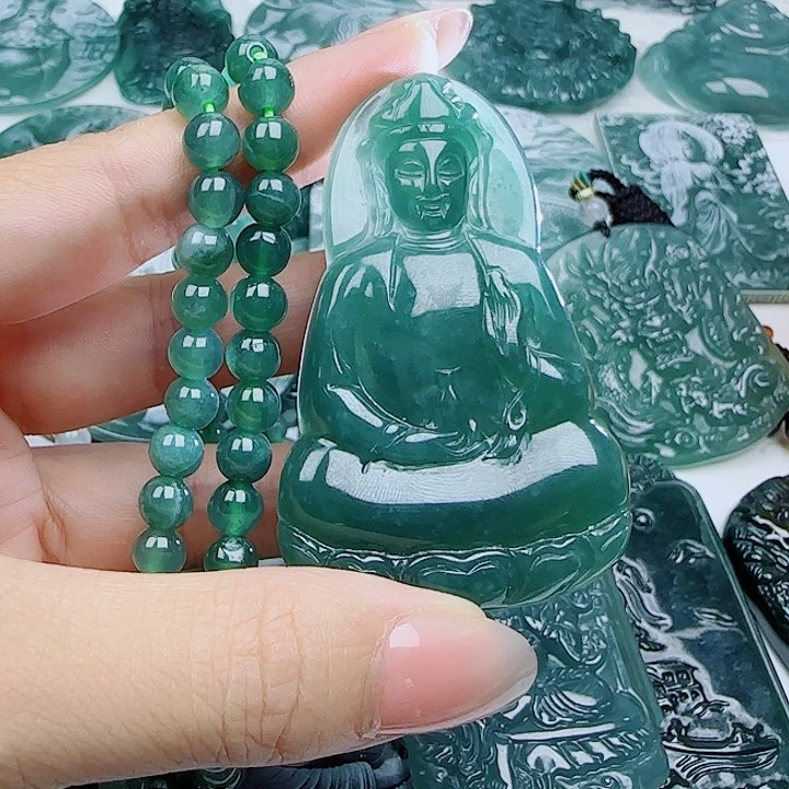 翡翠未镶嵌颈饰多样性发货天然的A货翡翠