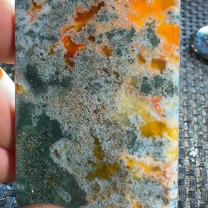 温***3玛瑙/玉髓未镶嵌颈饰